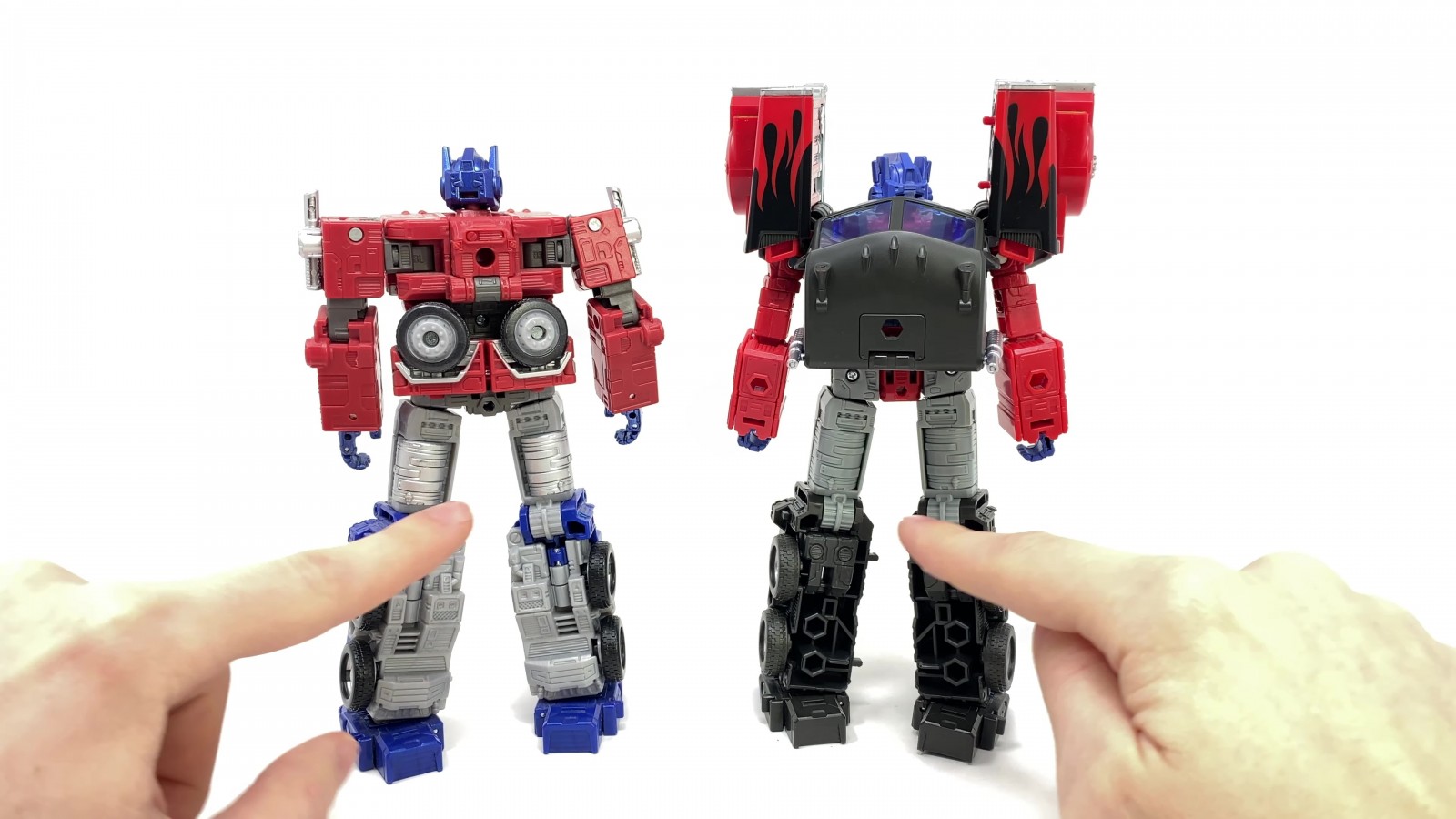 Transformers News: In Hand Images of Legacy Leader Laser Optimus Prime Transformers News: In Hand Images of Legacy Leader Laser Optimus Prime