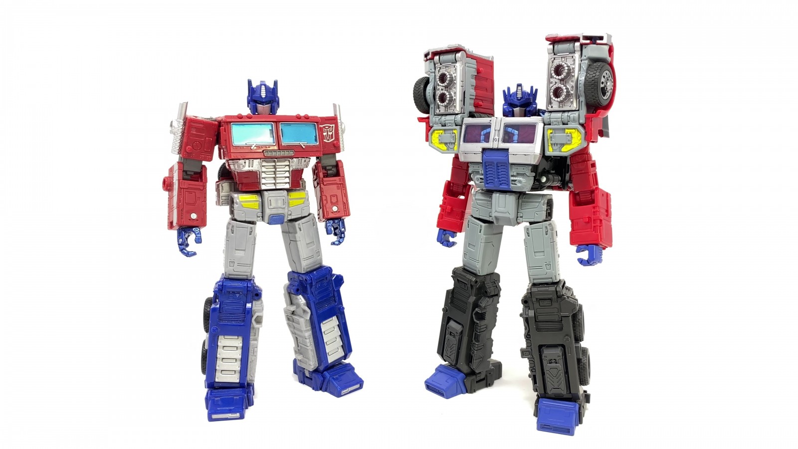 Transformers News: In Hand Images of Legacy Leader Laser Optimus Prime Transformers News: In Hand Images of Legacy Leader Laser Optimus Prime