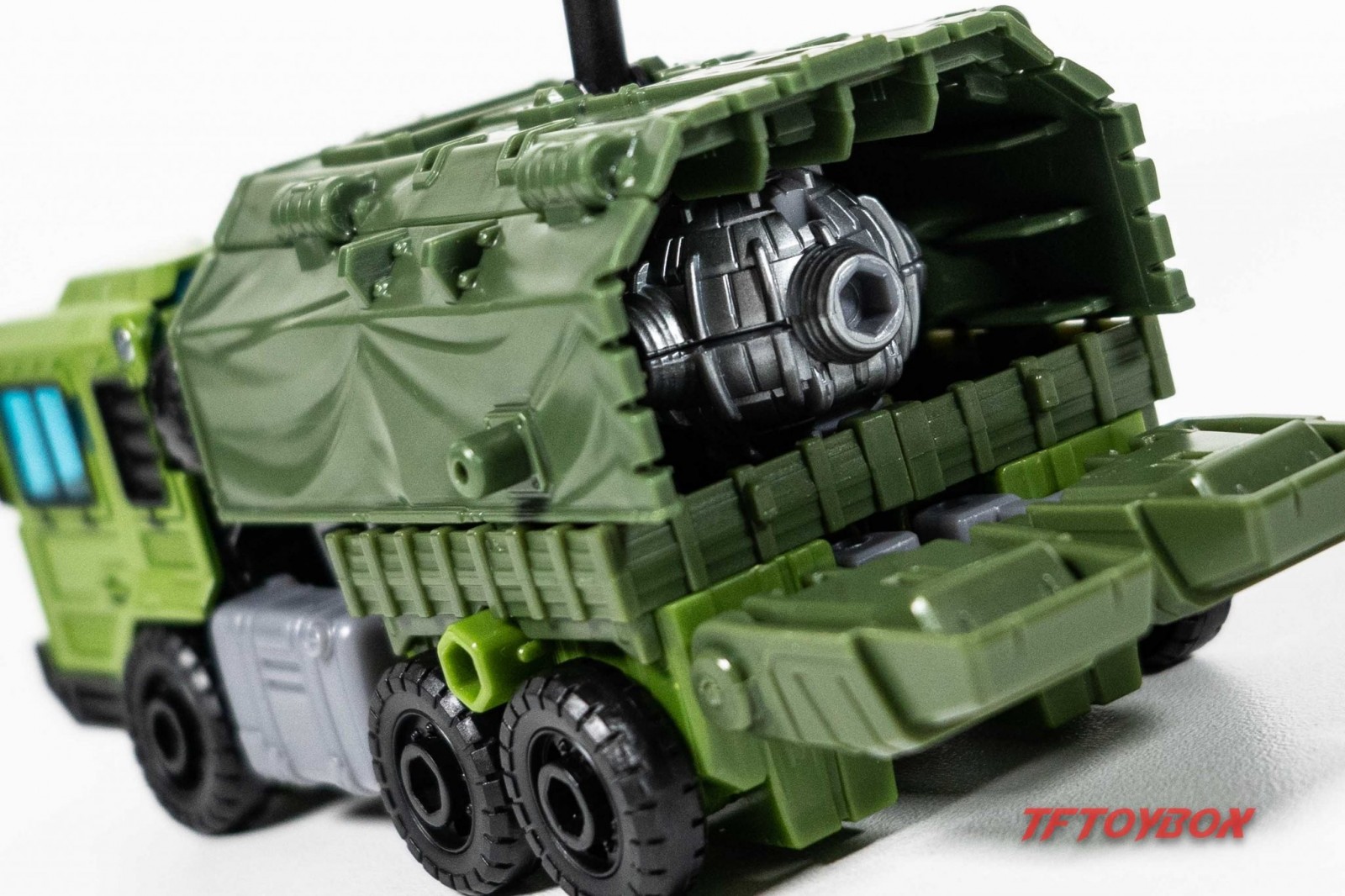Transformers News: Transformers Legacy Bulkhead In Hand Photos and Video Review Transformers News: Transformers Legacy Bulkhead In Hand Photos and Video Review