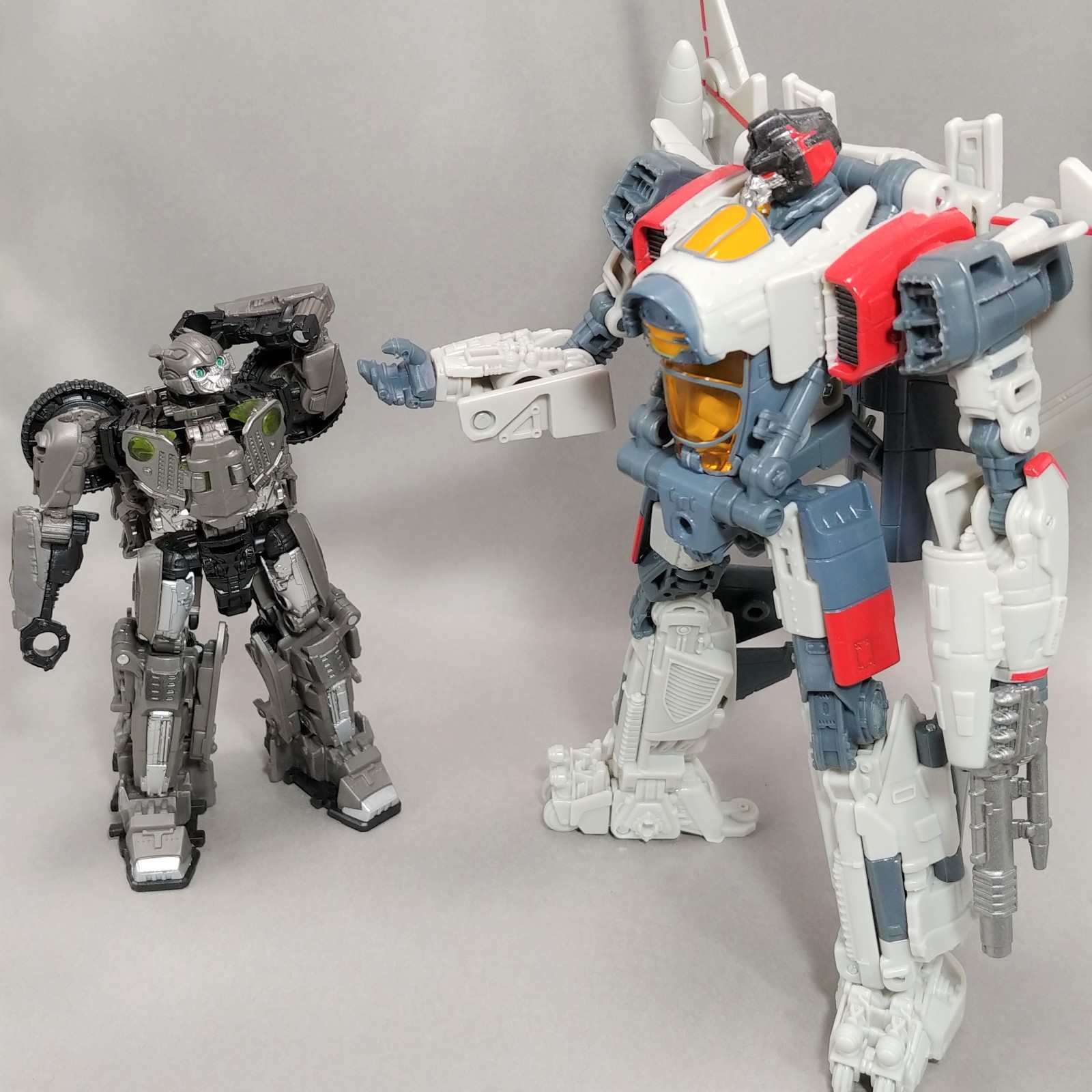Transformers News: New In-Hand Images - Transformers Studio Series NEST Bumblebee Transformers News: New In-Hand Images - Transformers Studio Series NEST Bumblebee