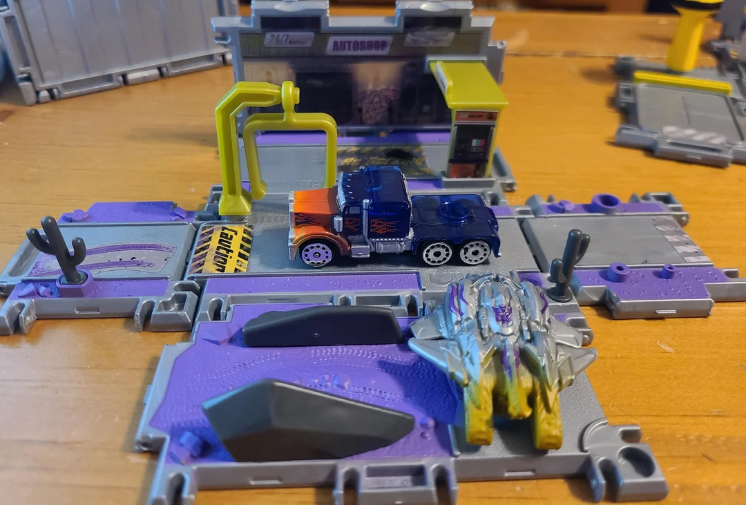 Transformers News: New In-Hand Images of Transformers Micro Machines Blind Boxes