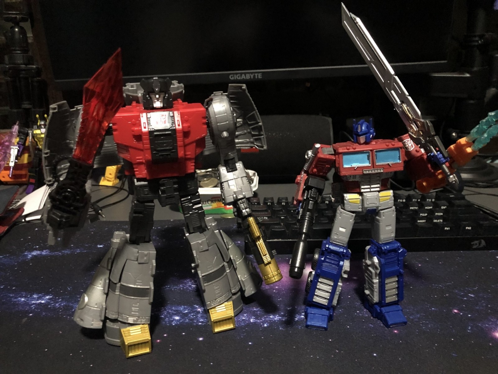 Transformers News: In Hand Images of Studio Series 86 Leader Sludge