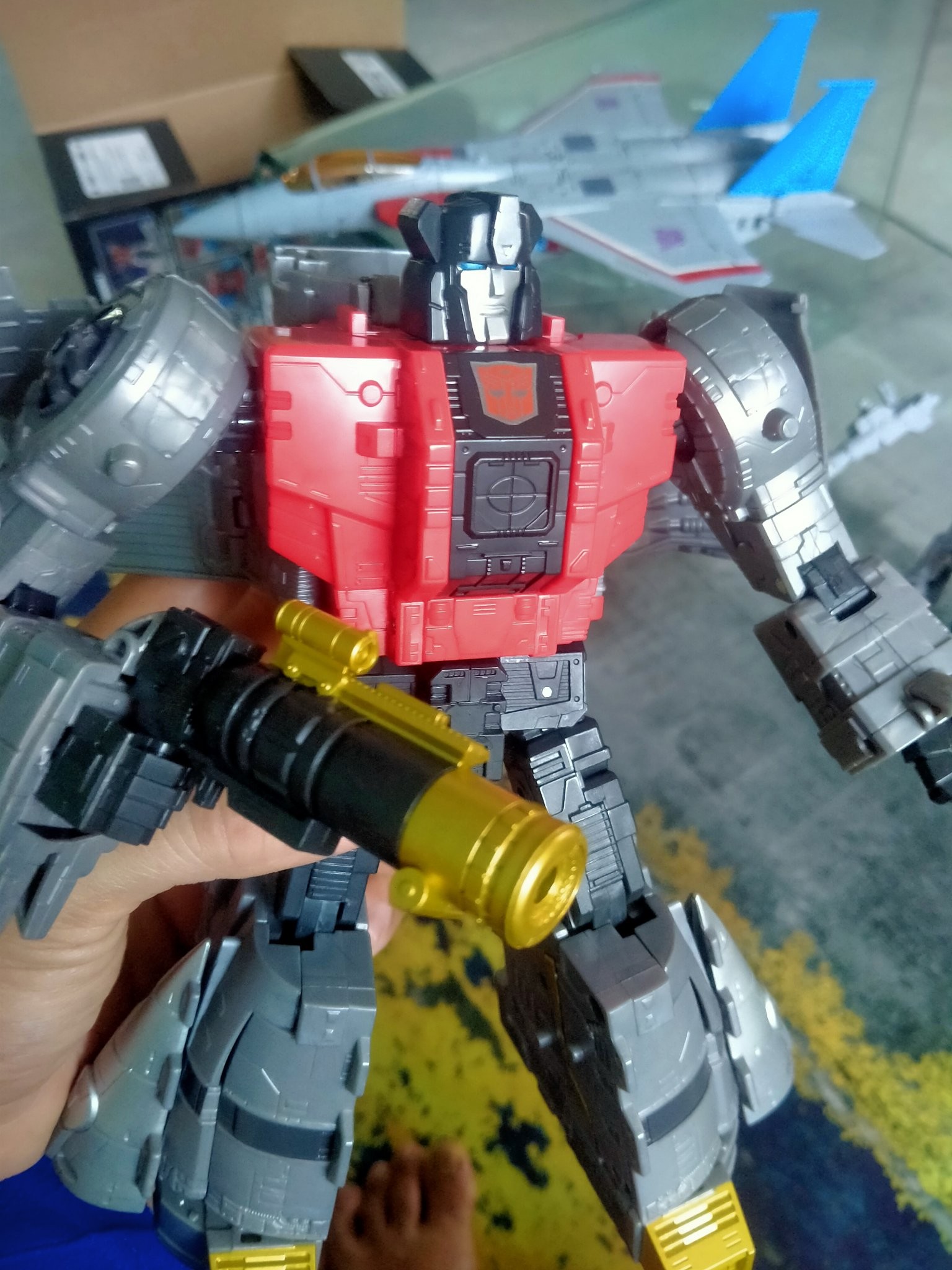 Transformers News: In Hand Images of Studio Series 86 Leader Sludge