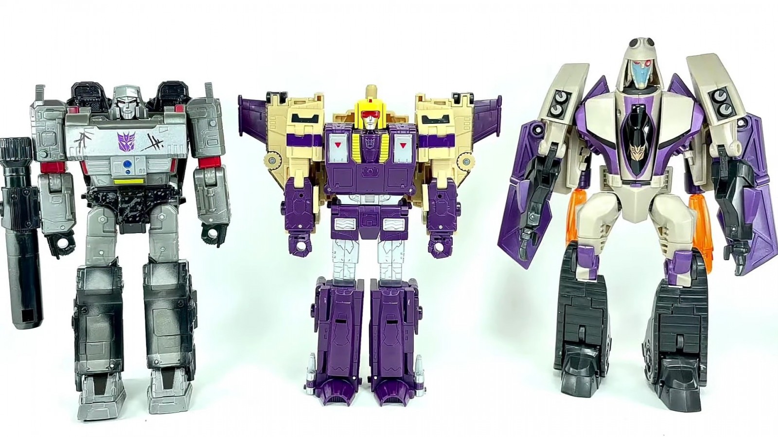 Transformers News: New Comparison Shots to Give You a Sense of Legacy Blitzwing's Scale Transformers News: New Comparison Shots to Give You a Sense of Legacy Blitzwing's Scale