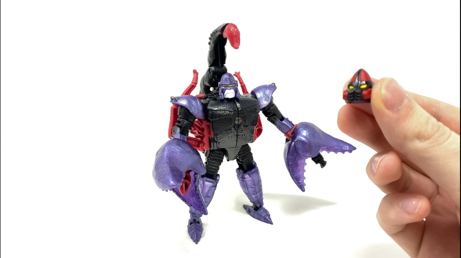Transformers News: Better Look at Upcoming Buzzworthy Bumblebee Toy Deco Scorponok and Parasite