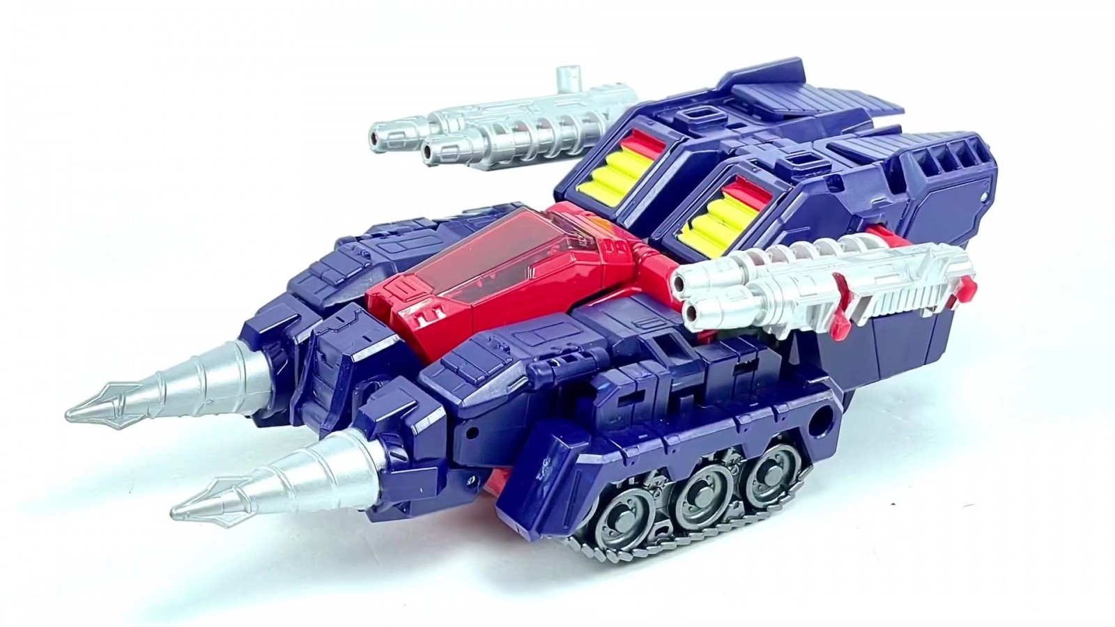 Transformers News: Better Look at Upcoming Amazon Exclusive Wrecker Topspin