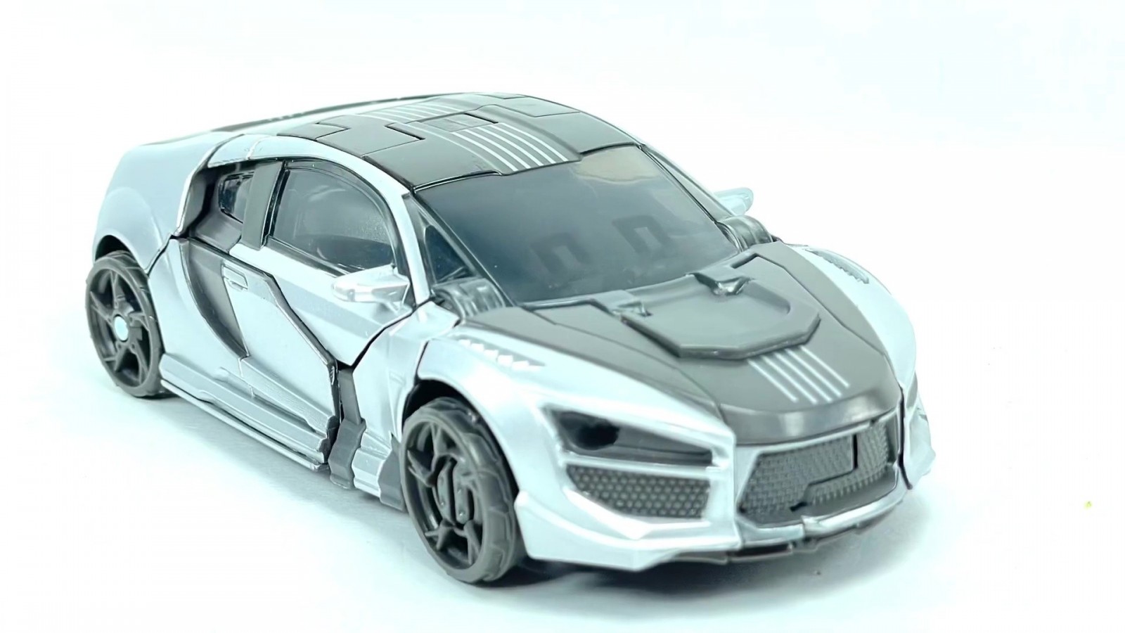 Transformers News: A Better Look at Studio Series ROTF Deluxe Sideways Transformers News: A Better Look at Studio Series ROTF Deluxe Sideways