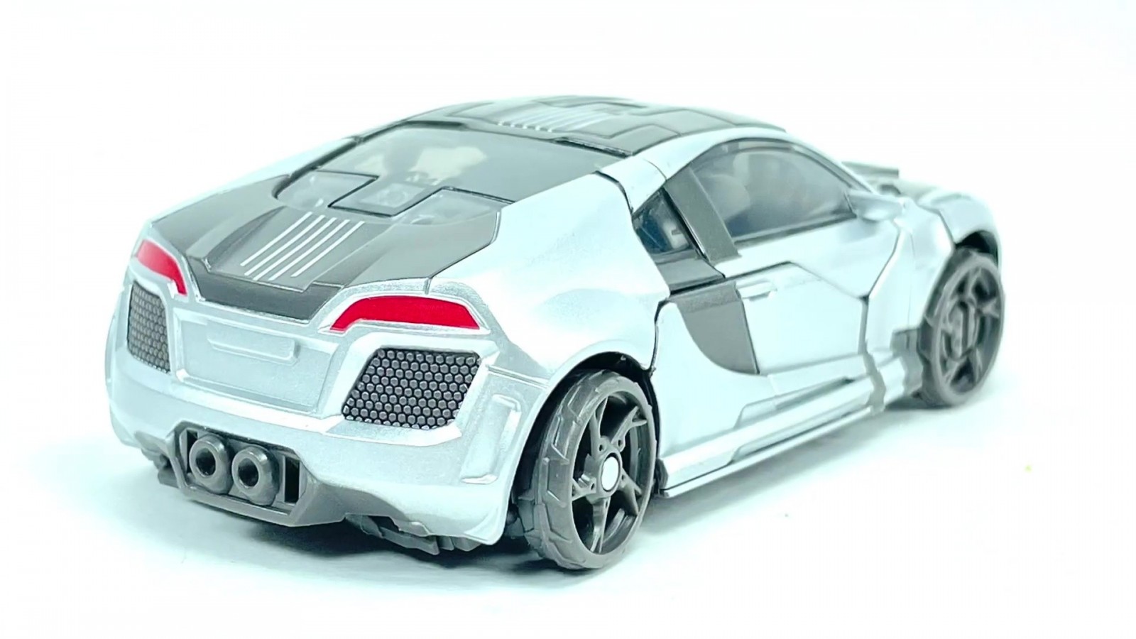 Transformers News: A Better Look at Studio Series ROTF Deluxe Sideways Transformers News: A Better Look at Studio Series ROTF Deluxe Sideways