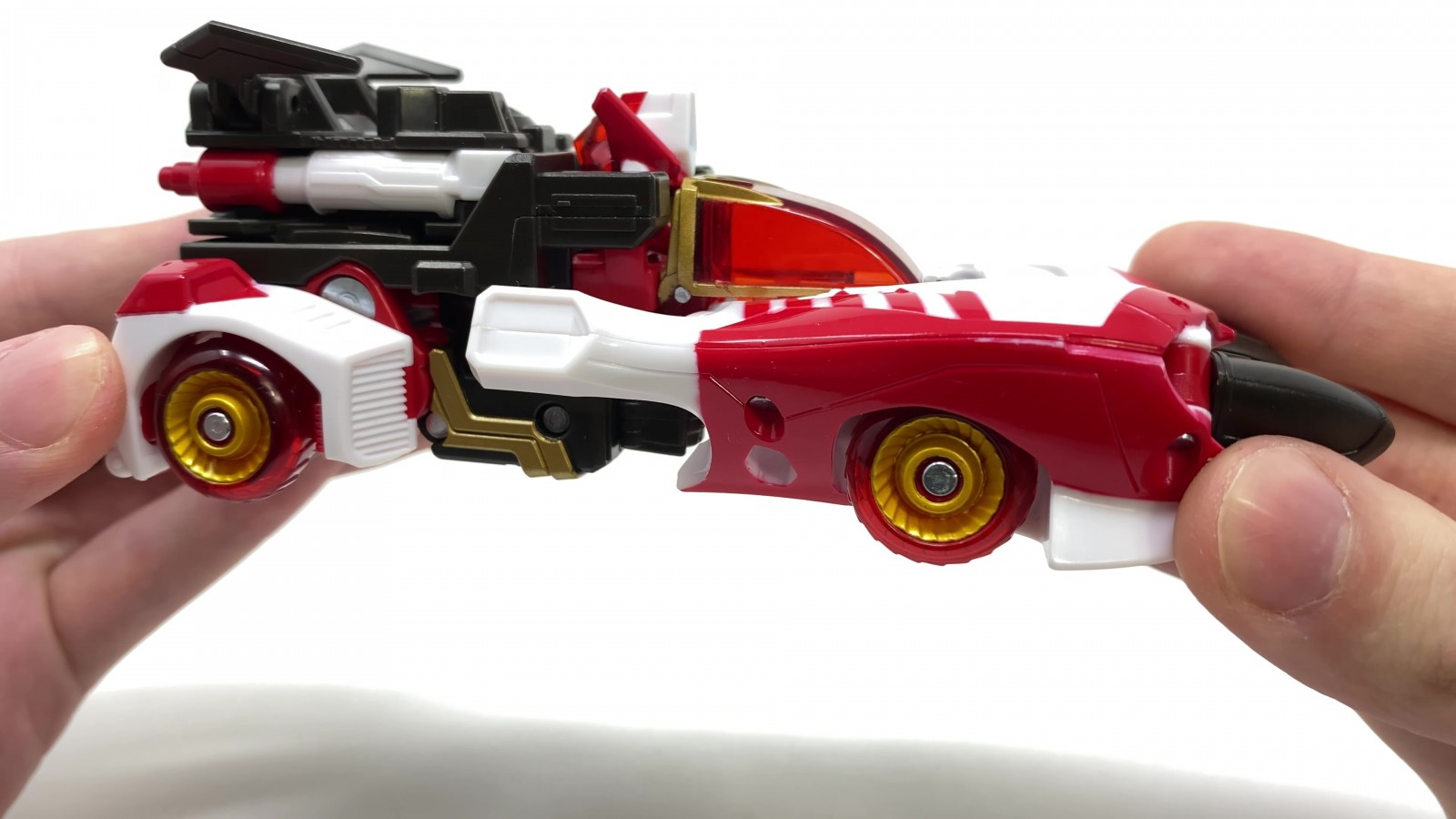 Transformers News: More Images of Walmart Exclusive Voyager Cybertron Override Show us it is a Completely New Mold Transformers News: More Images of Walmart Exclusive Voyager Cybertron Override Show us it is a Completely New Mold
