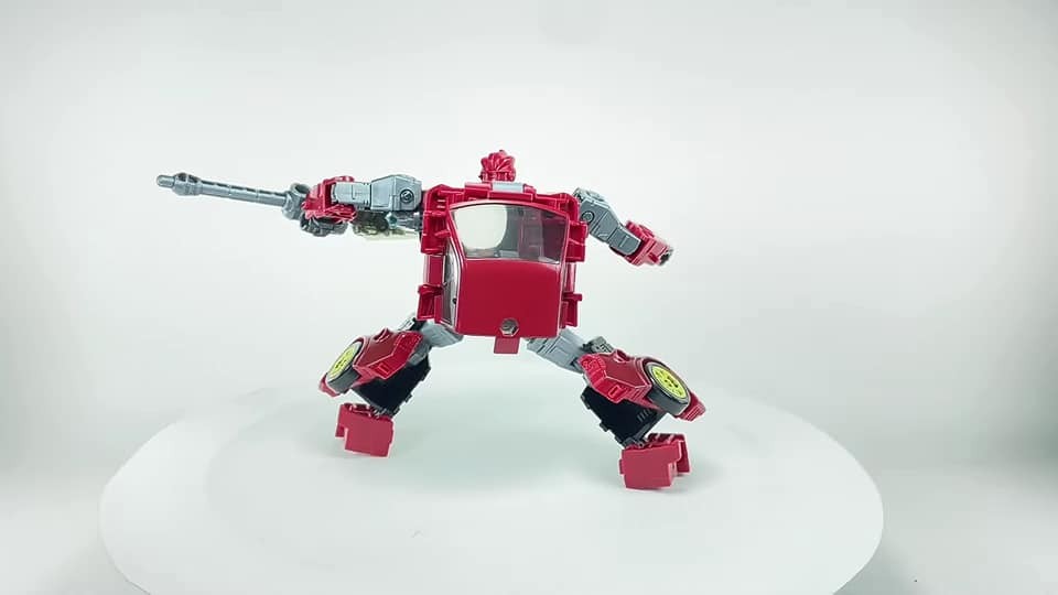 Transformers News: New Images for Legacy Wildriider, Elita-1, and Knockout