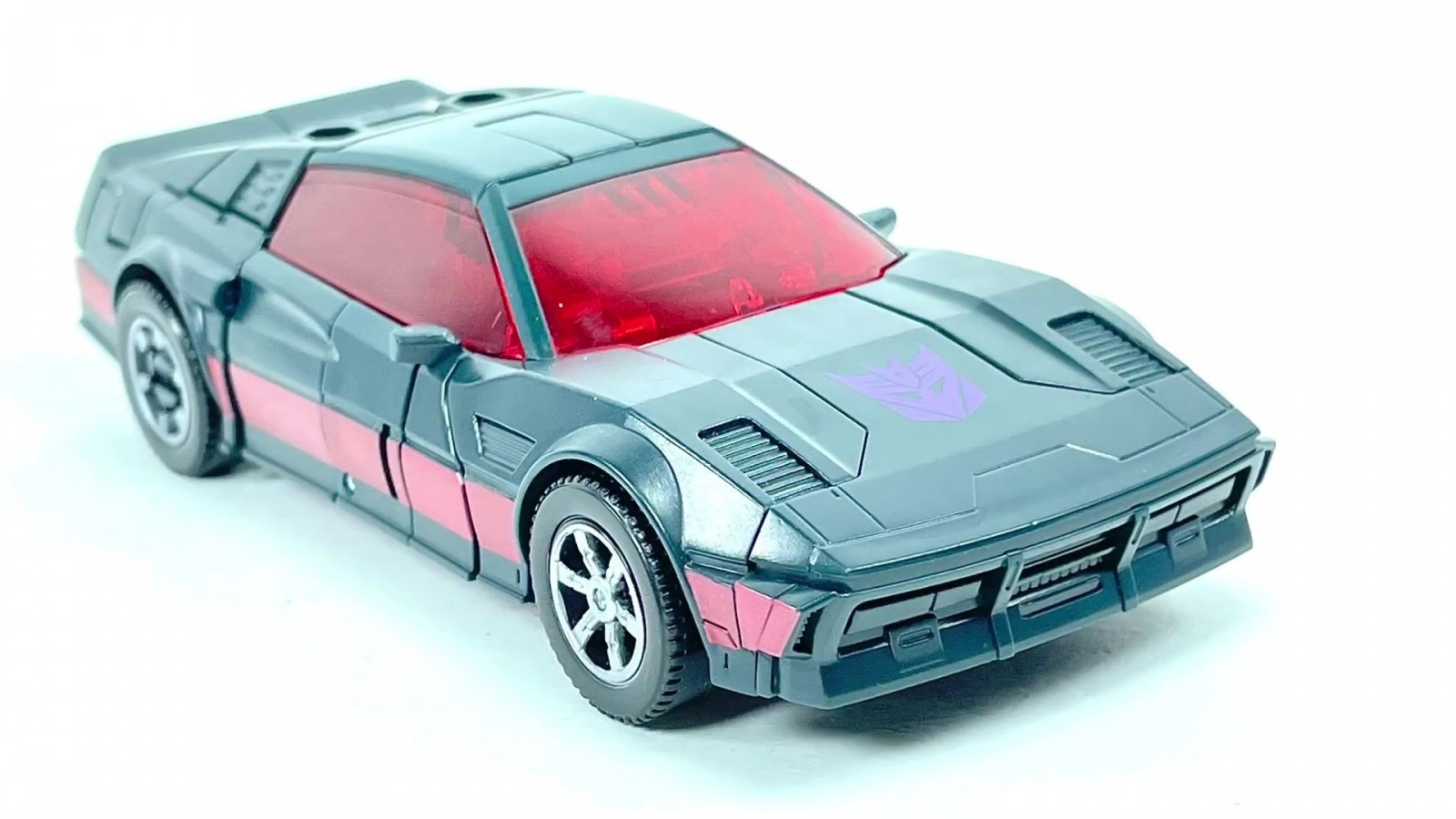 Transformers News: New Images for Legacy Wildriider, Elita-1, and Knockout