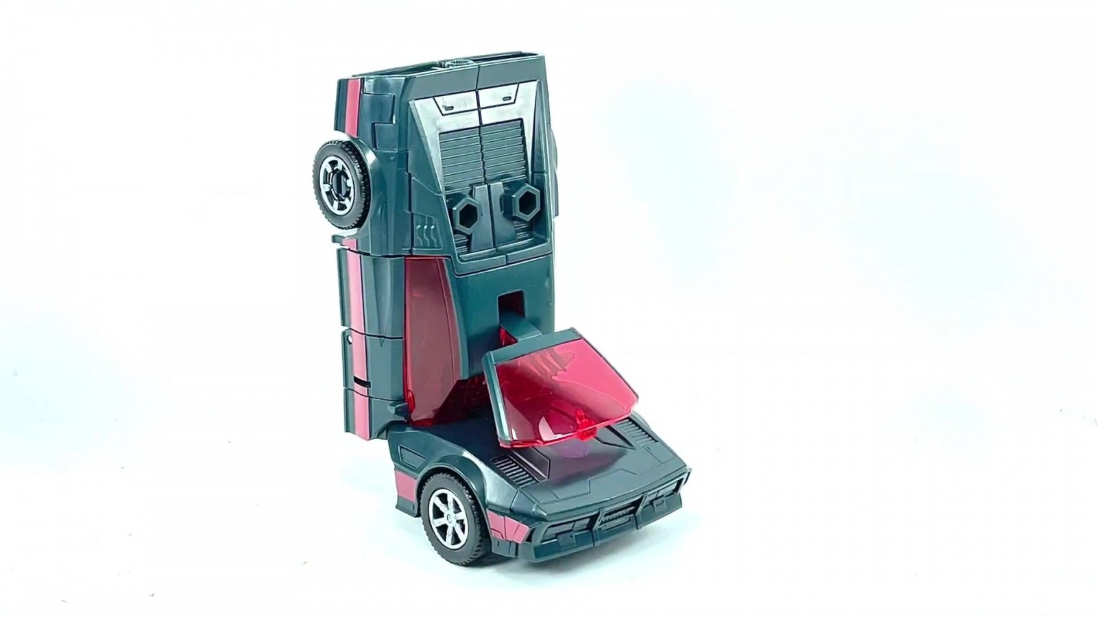 Transformers News: New Images for Legacy Wildriider, Elita-1, and Knockout