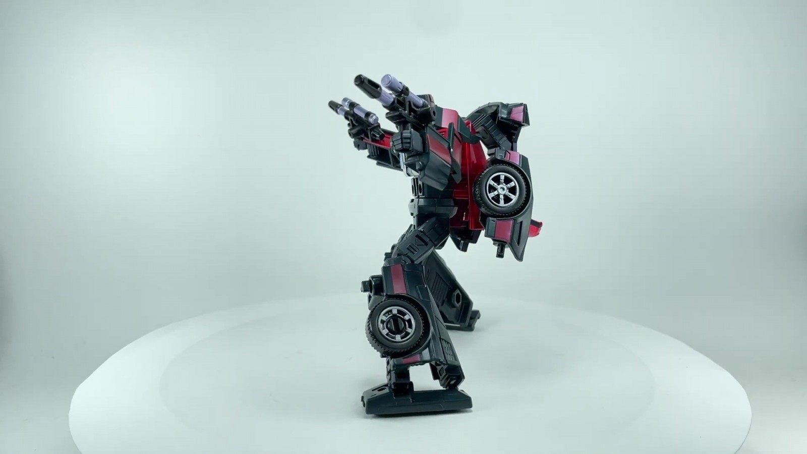 Transformers News: New Images for Legacy Wildriider, Elita-1, and Knockout