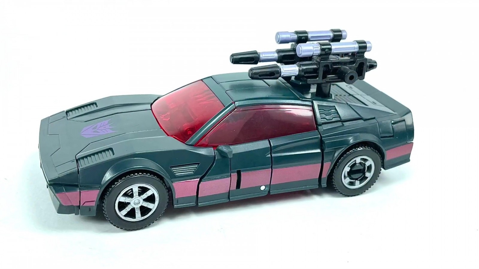Transformers News: New Images for Legacy Wildriider, Elita-1, and Knockout