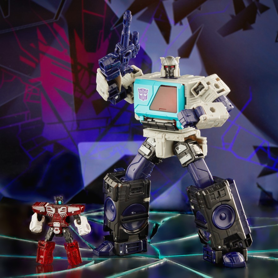 Transformers News: Shattered Glass Baster Up On Pulse for Transformers Tuesday Transformers News: Shattered Glass Baster Up On Pulse for Transformers Tuesday