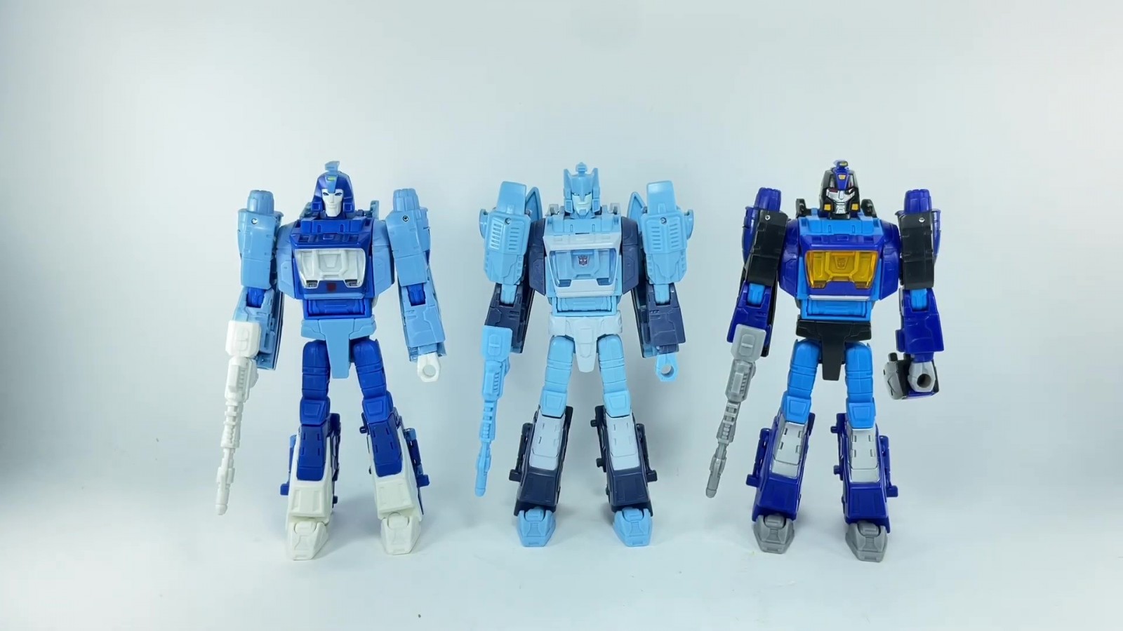 Transformers News: We Finally Known What Velocitron Blurr Looks Like: It's IDW Blurr Transformers News: We Finally Known What Velocitron Blurr Looks Like: It's IDW Blurr