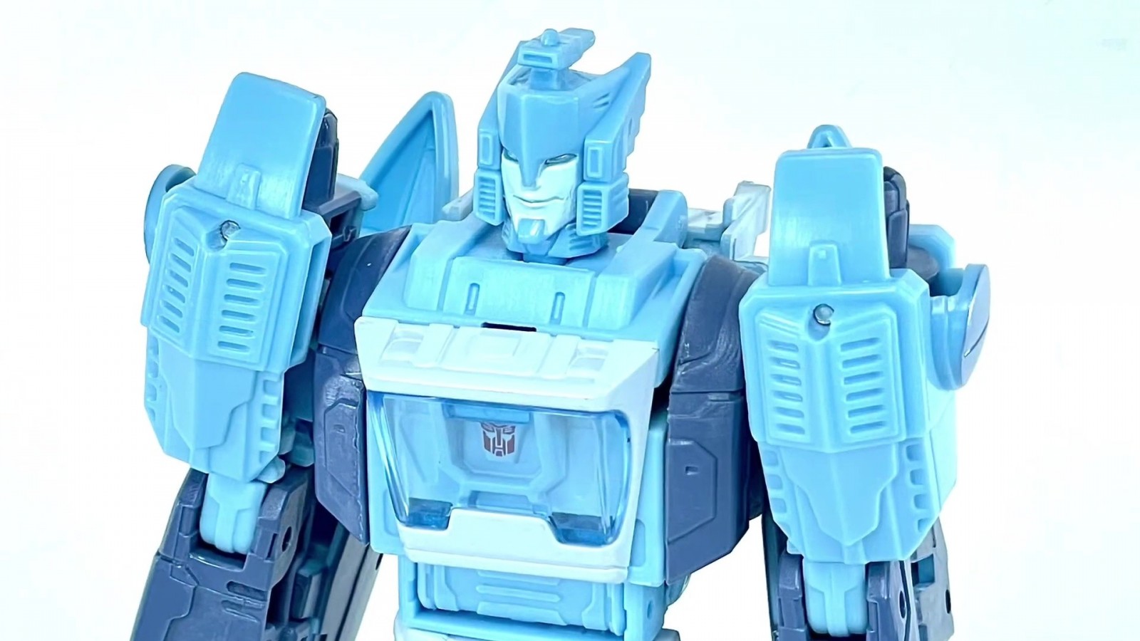 Transformers News: We Finally Known What Velocitron Blurr Looks Like: It's IDW Blurr Transformers News: We Finally Known What Velocitron Blurr Looks Like: It's IDW Blurr