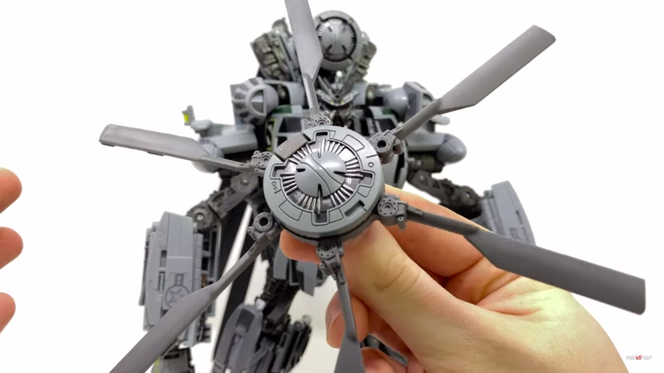 Transformers News: In-Hand Images - Transformers Movie Masterpiece MPM-13 Blackout