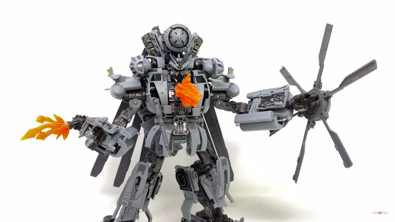 Transformers News: In-Hand Images - Transformers Movie Masterpiece MPM-13 Blackout