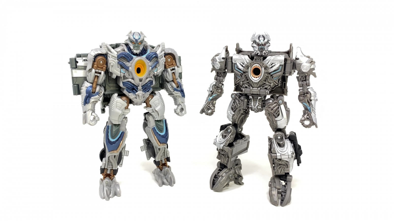 Transformers News: In Hand Images of Transformers Studio Series Galvatron and Arcee