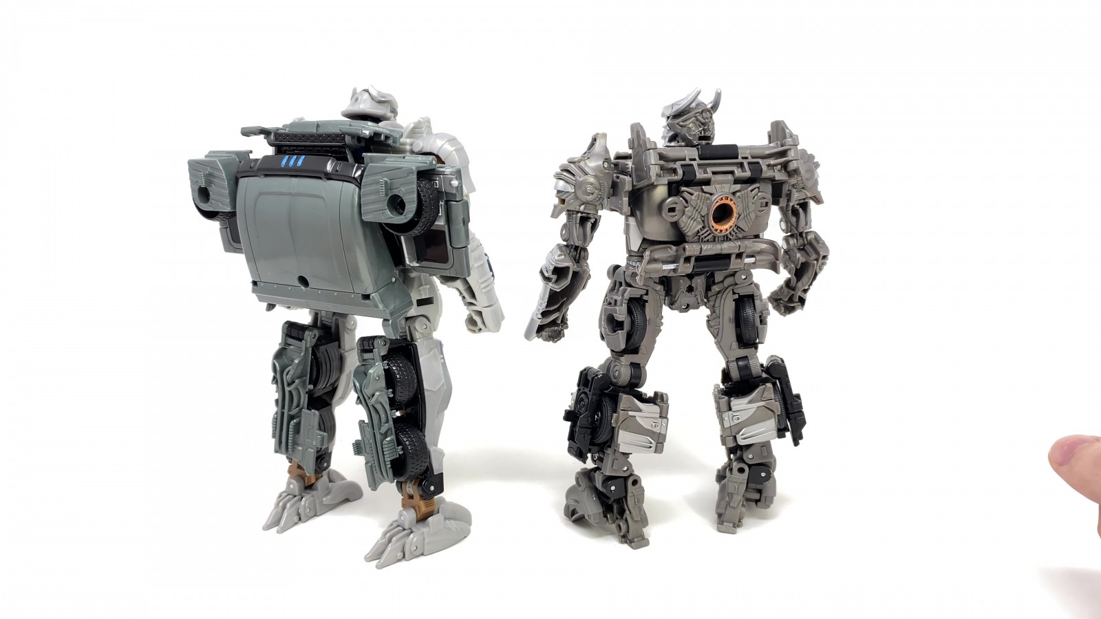 Transformers News: In Hand Images of Transformers Studio Series Galvatron and Arcee