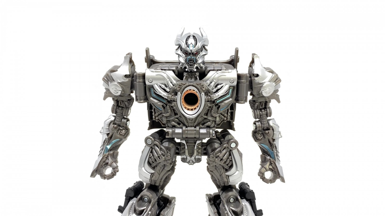 Transformers News: In Hand Images of Transformers Studio Series Galvatron and Arcee