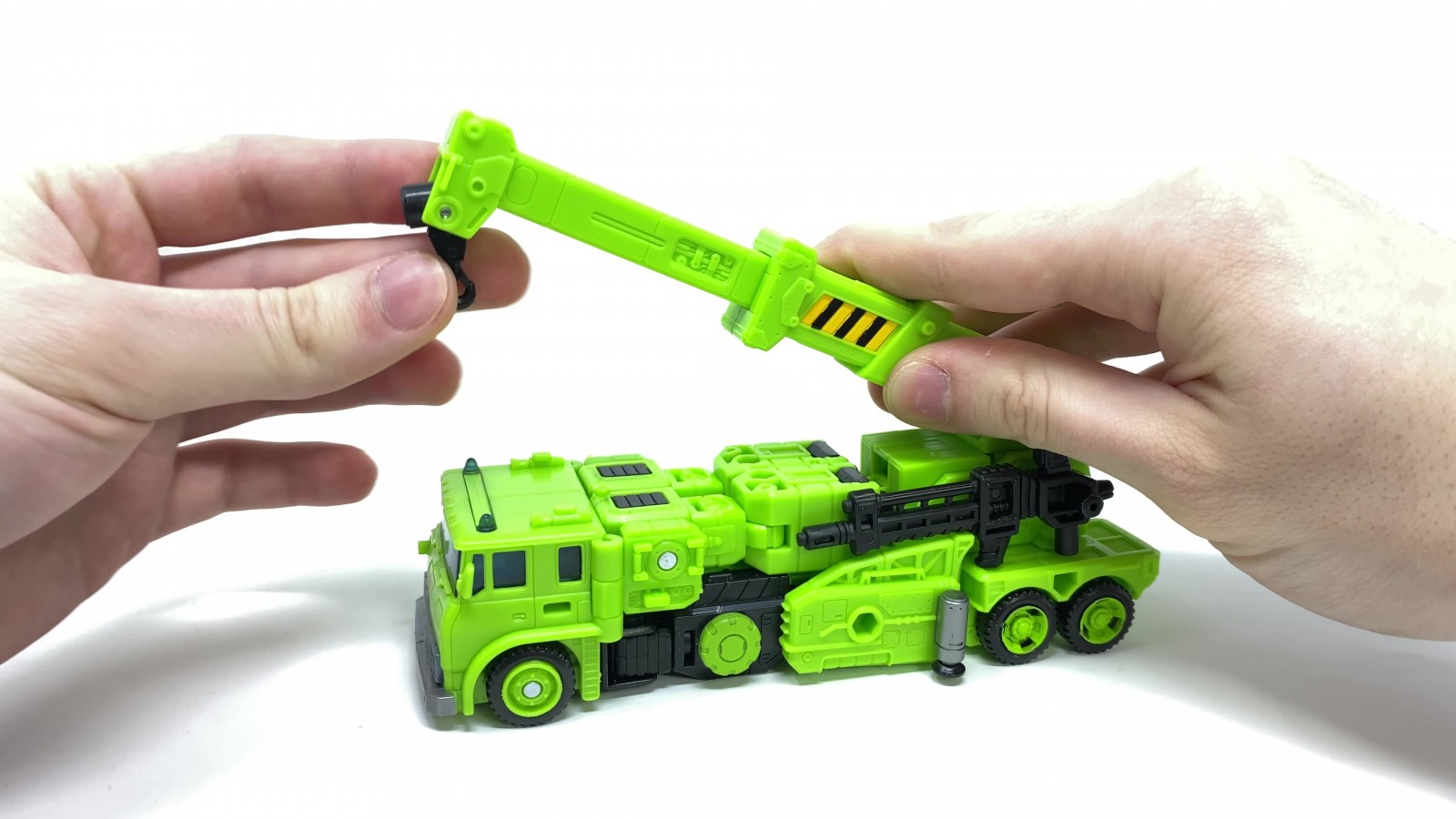 Transformers News: In Hand Images of Velocitron Hauler Transformers News: In Hand Images of Velocitron Hauler