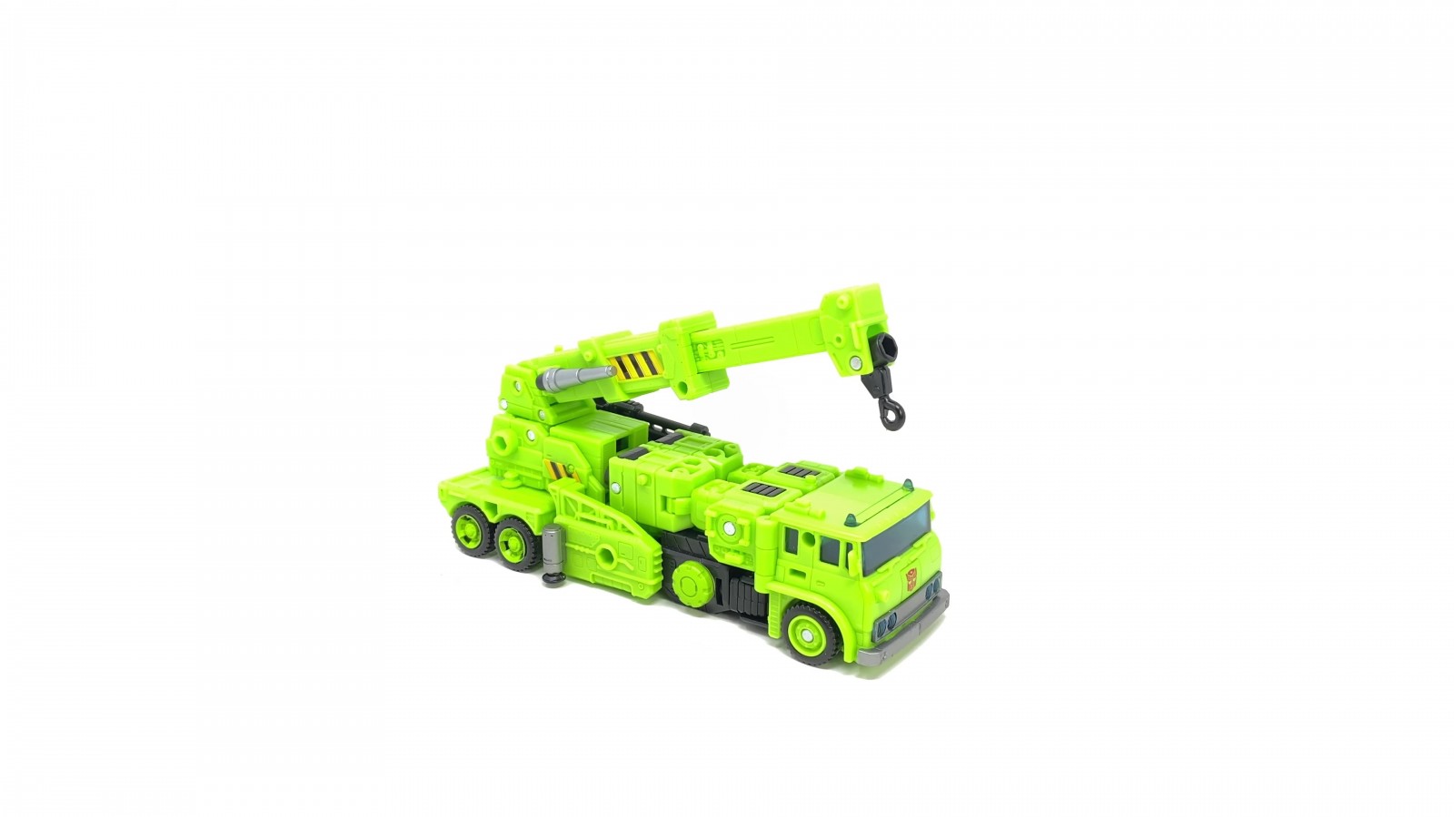 Transformers News: In Hand Images of Velocitron Hauler Transformers News: In Hand Images of Velocitron Hauler