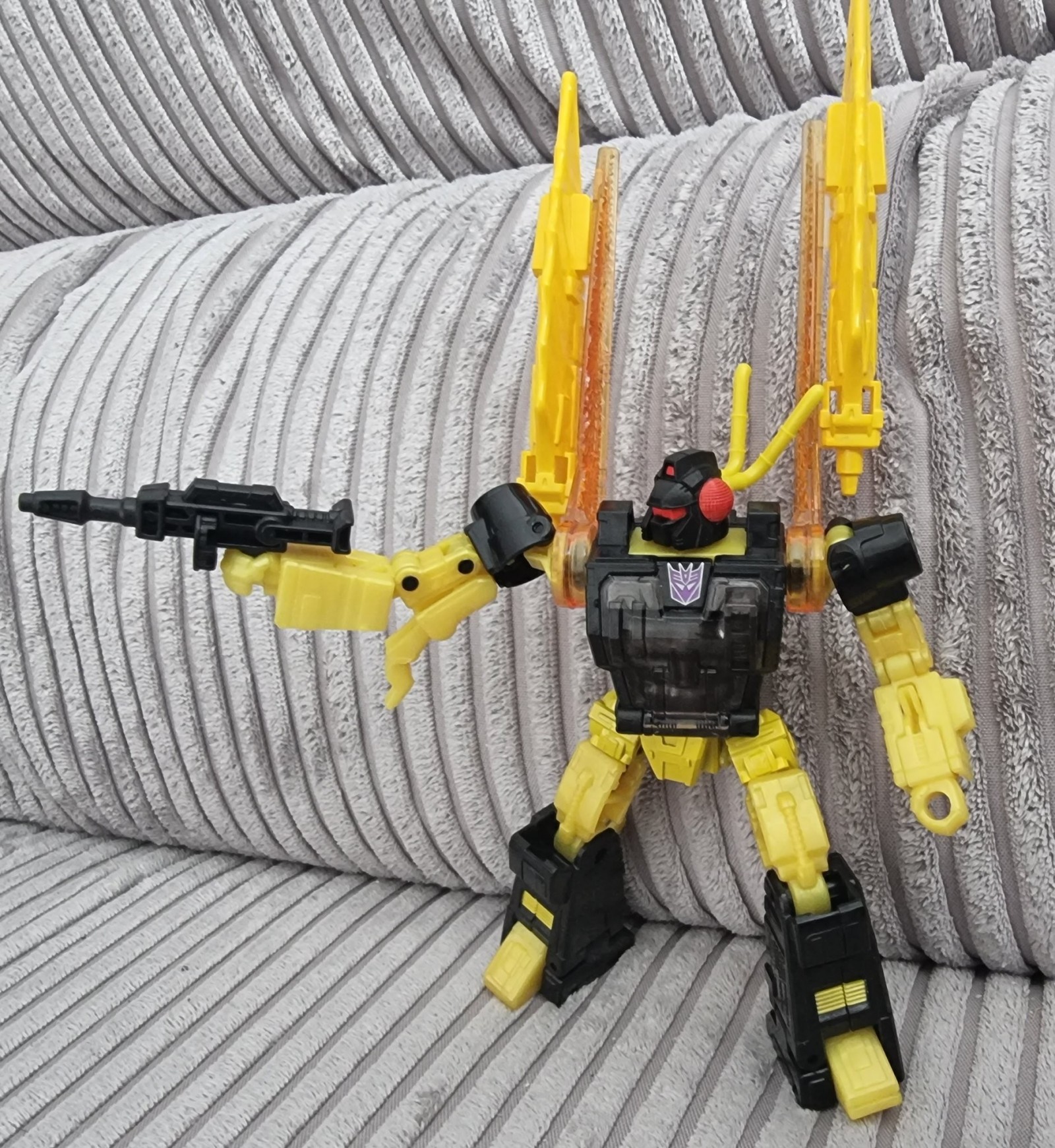 Transformers News: New Pics Show that the Transformers Creatures Collide 4 Pack Have Alternate Heads