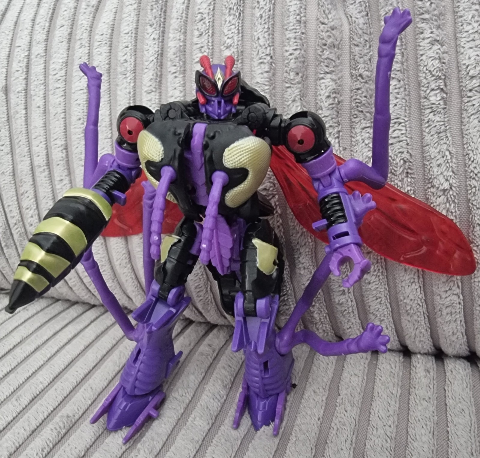 Transformers News: New Pics Show that the Transformers Creatures Collide 4 Pack Have Alternate Heads