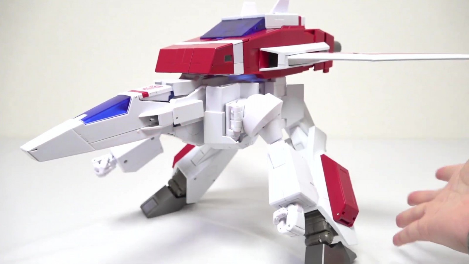 Transformers News: MP-57 Masterpiece Skyfire/Jetfire Review Shows a Different Scale Interpretation than Siege Line Transformers News: MP-57 Masterpiece Skyfire/Jetfire Review Shows a Different Scale Interpretation than Siege Line