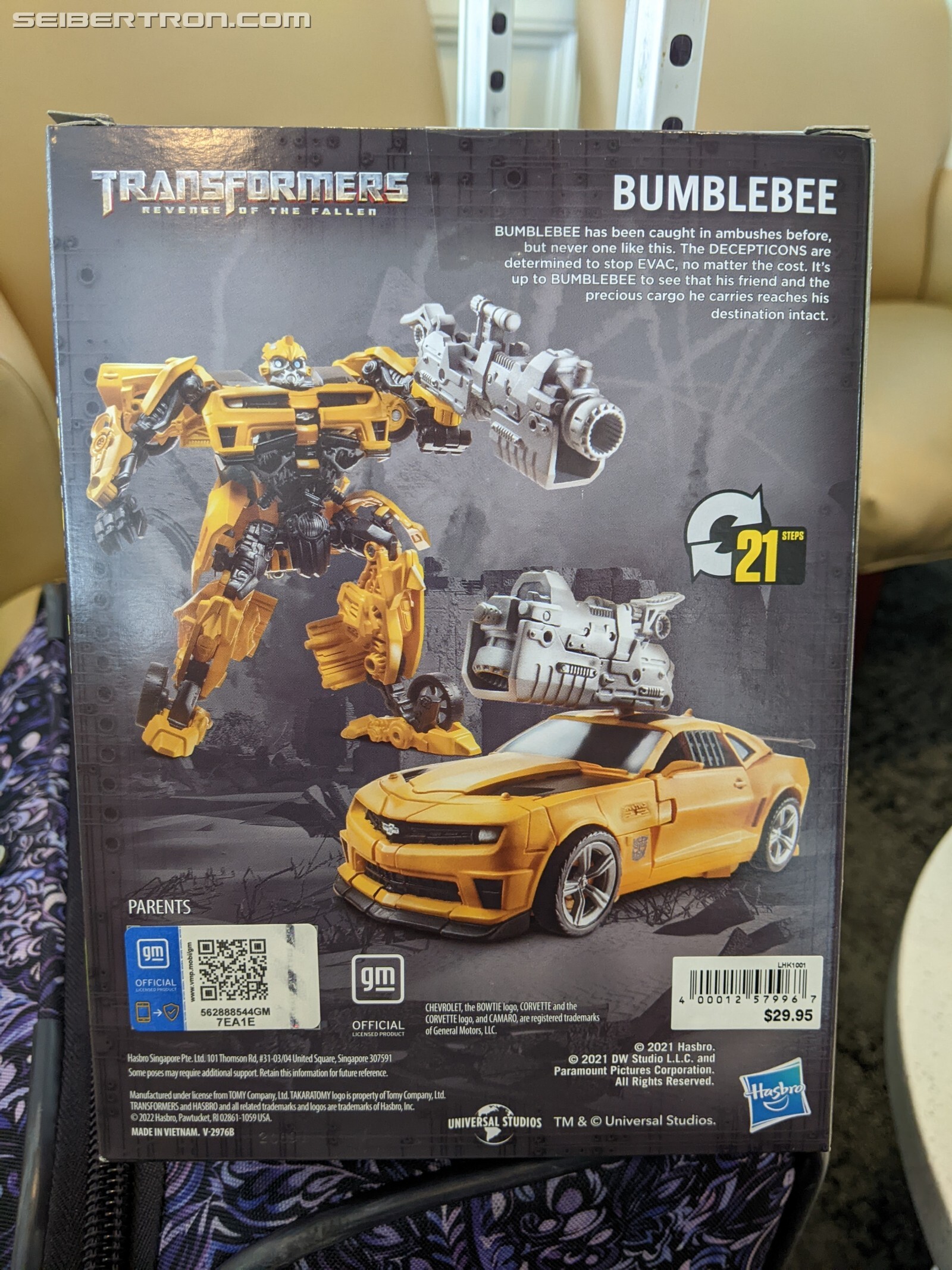 Transformers News: Universal Studios Have Rereleased their Bumblebee Figure Transformers News: Universal Studios Have Rereleased their Bumblebee Figure