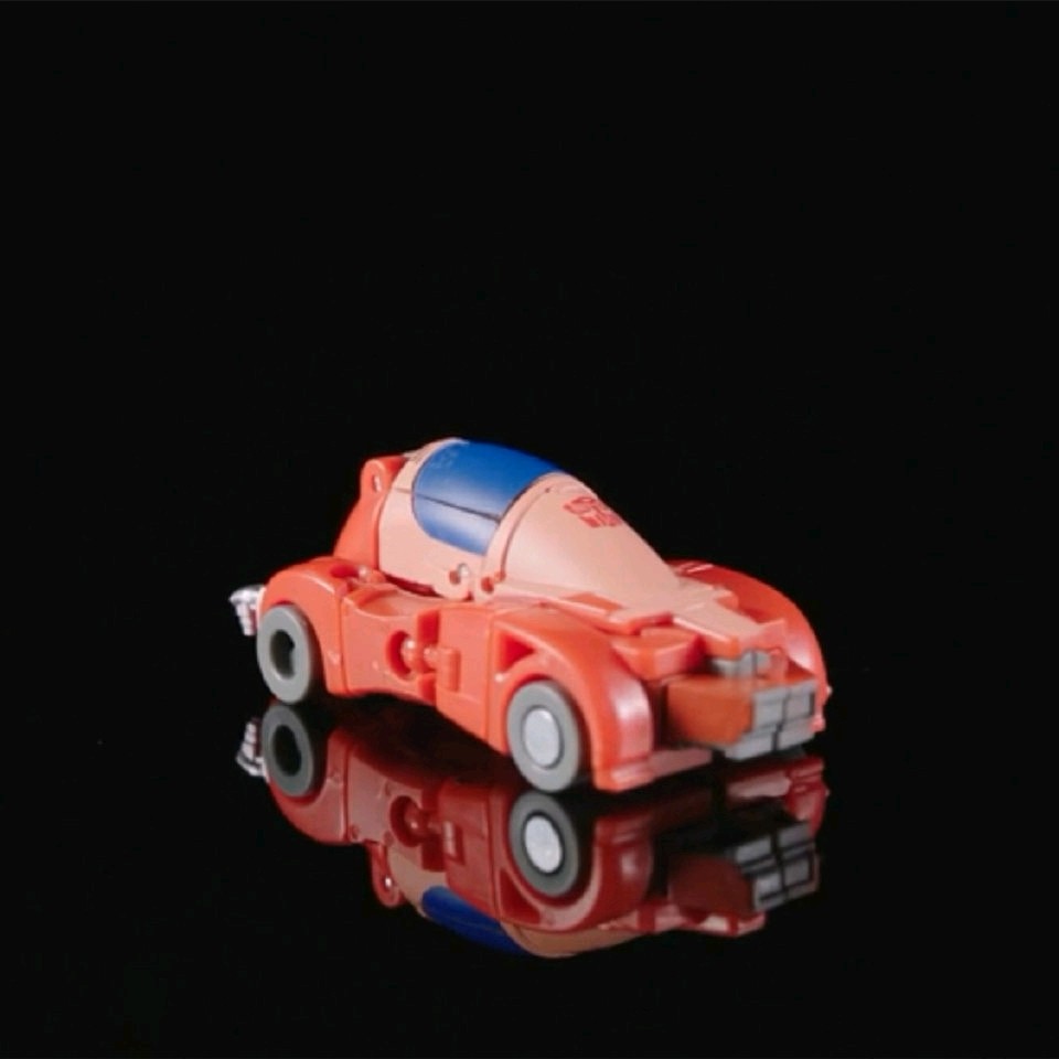 Transformers News: Better Look at Studio Series 86 Wheelie Transformers News: Better Look at Studio Series 86 Wheelie