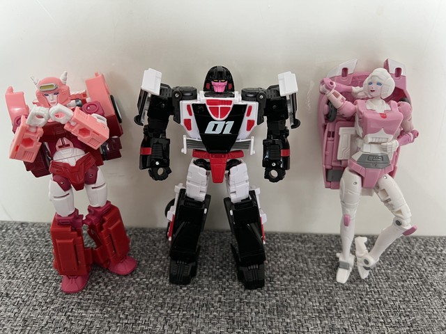 Transformers News: First Look at Transformers Velocitron Crasher (Go Bot) Transformers News: First Look at Transformers Velocitron Crasher (Go Bot)