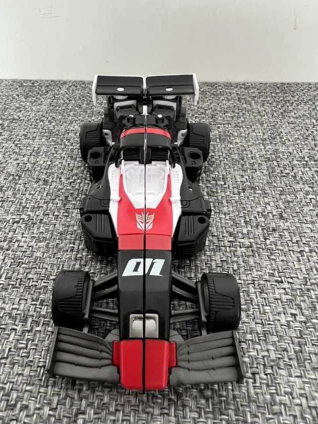 Transformers News: First Look at Transformers Velocitron Crasher (Go Bot) Transformers News: First Look at Transformers Velocitron Crasher (Go Bot)