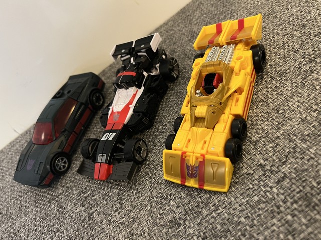 Transformers News: First Look at Transformers Velocitron Crasher (Go Bot) Transformers News: First Look at Transformers Velocitron Crasher (Go Bot)