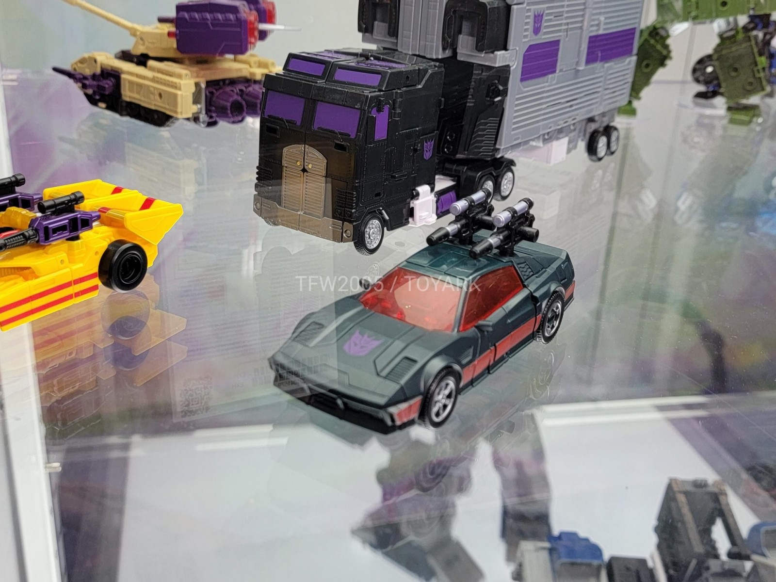 Transformers News: Images of Transformers Booth at SDCC's Preview Night