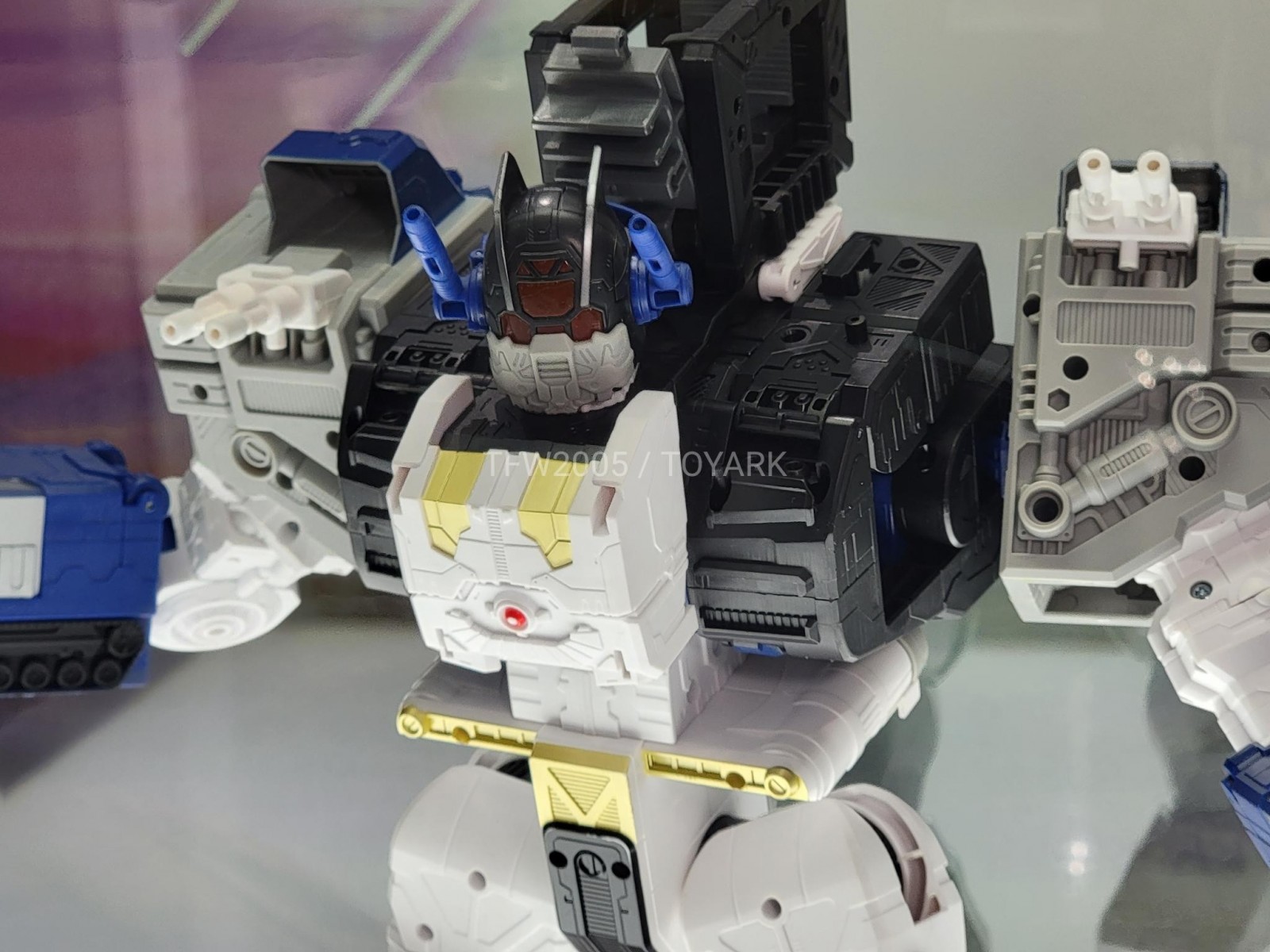 Transformers News: Images of Transformers Booth at SDCC's Preview Night