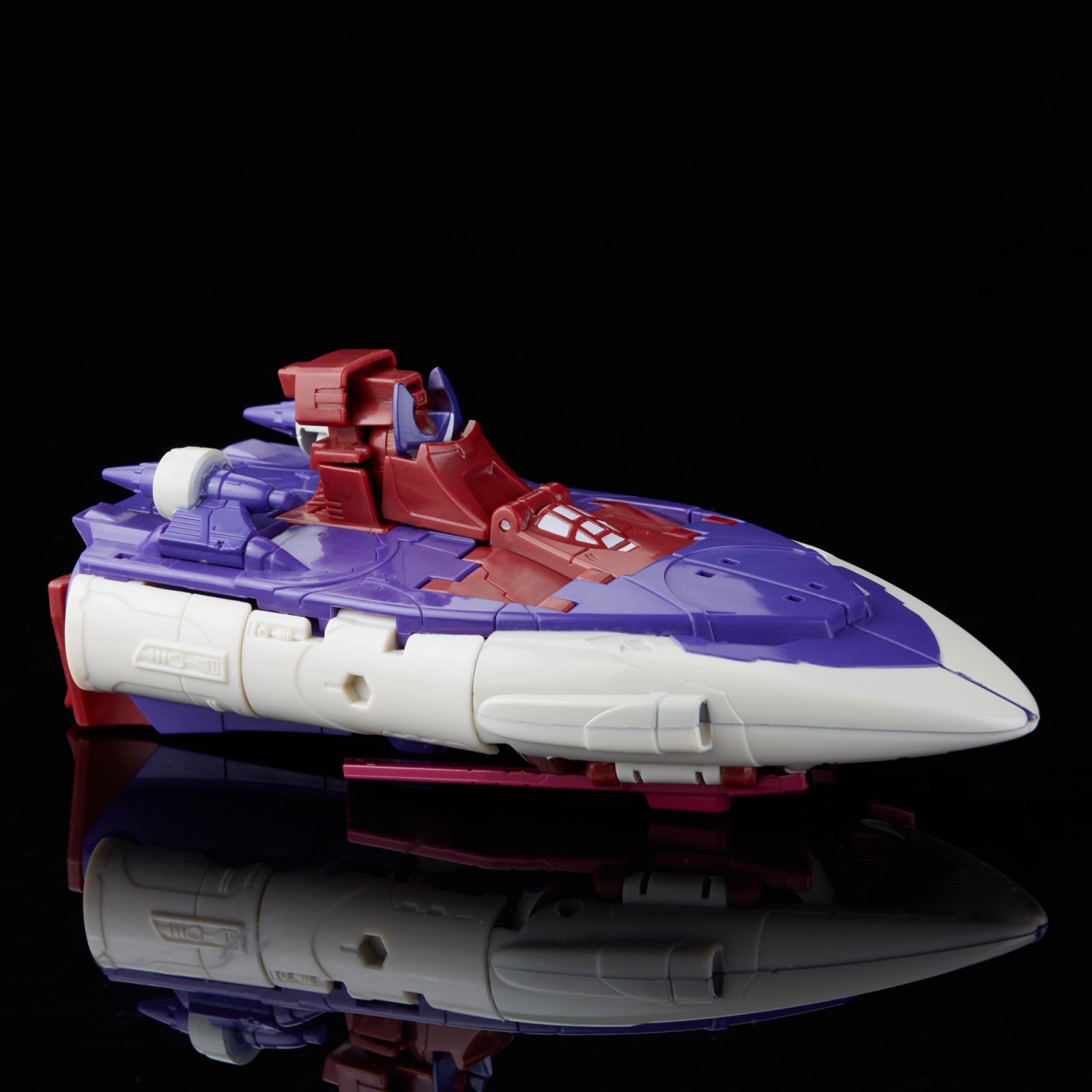 Transformers News: Clearer Images of SDCC Legacy Reveals and First Look at Skullgrin's Alt Mode Transformers News: Clearer Images of SDCC Legacy Reveals and First Look at Skullgrin's Alt Mode