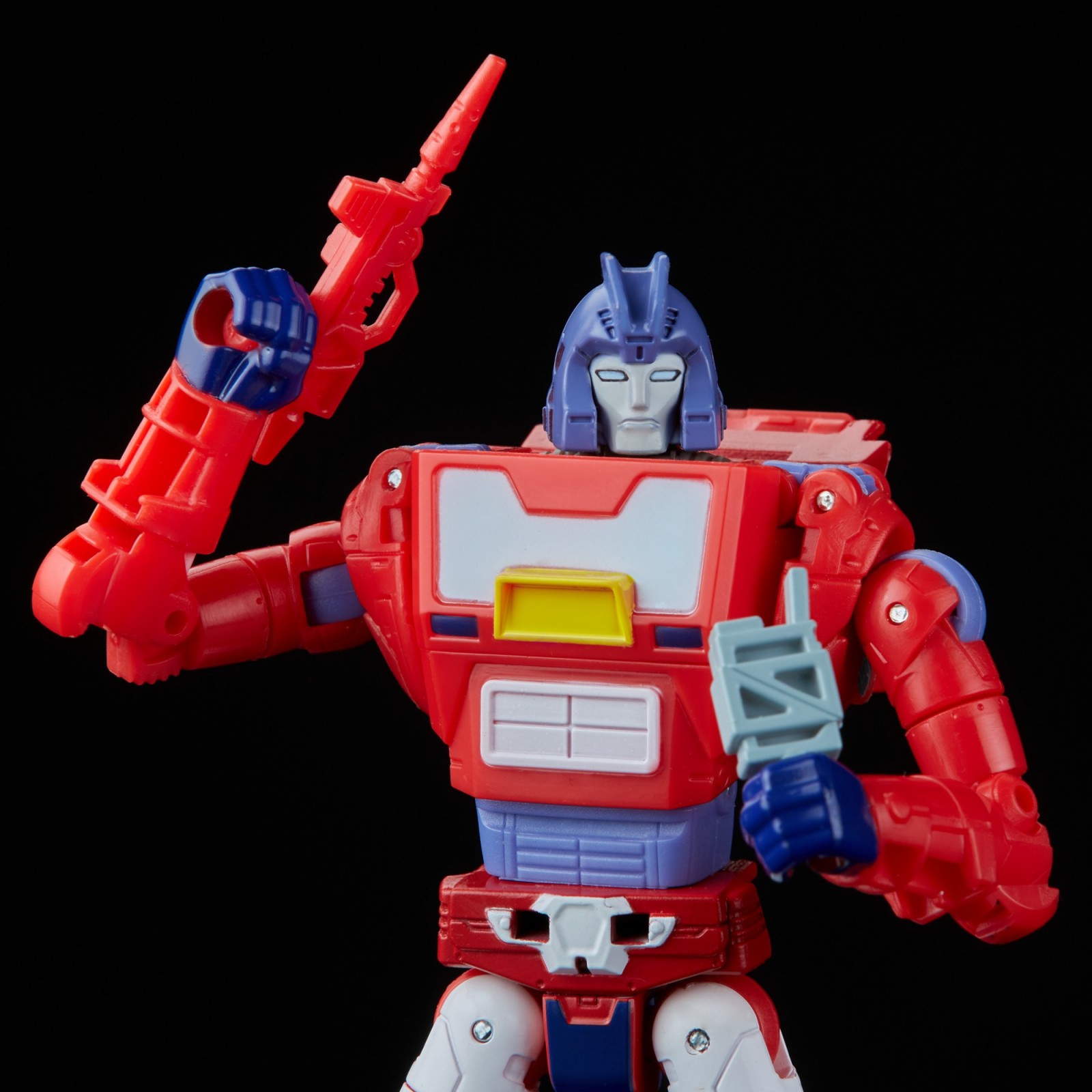 Transformers News: Clearer Images of SDCC Legacy Reveals and First Look at Skullgrin's Alt Mode Transformers News: Clearer Images of SDCC Legacy Reveals and First Look at Skullgrin's Alt Mode