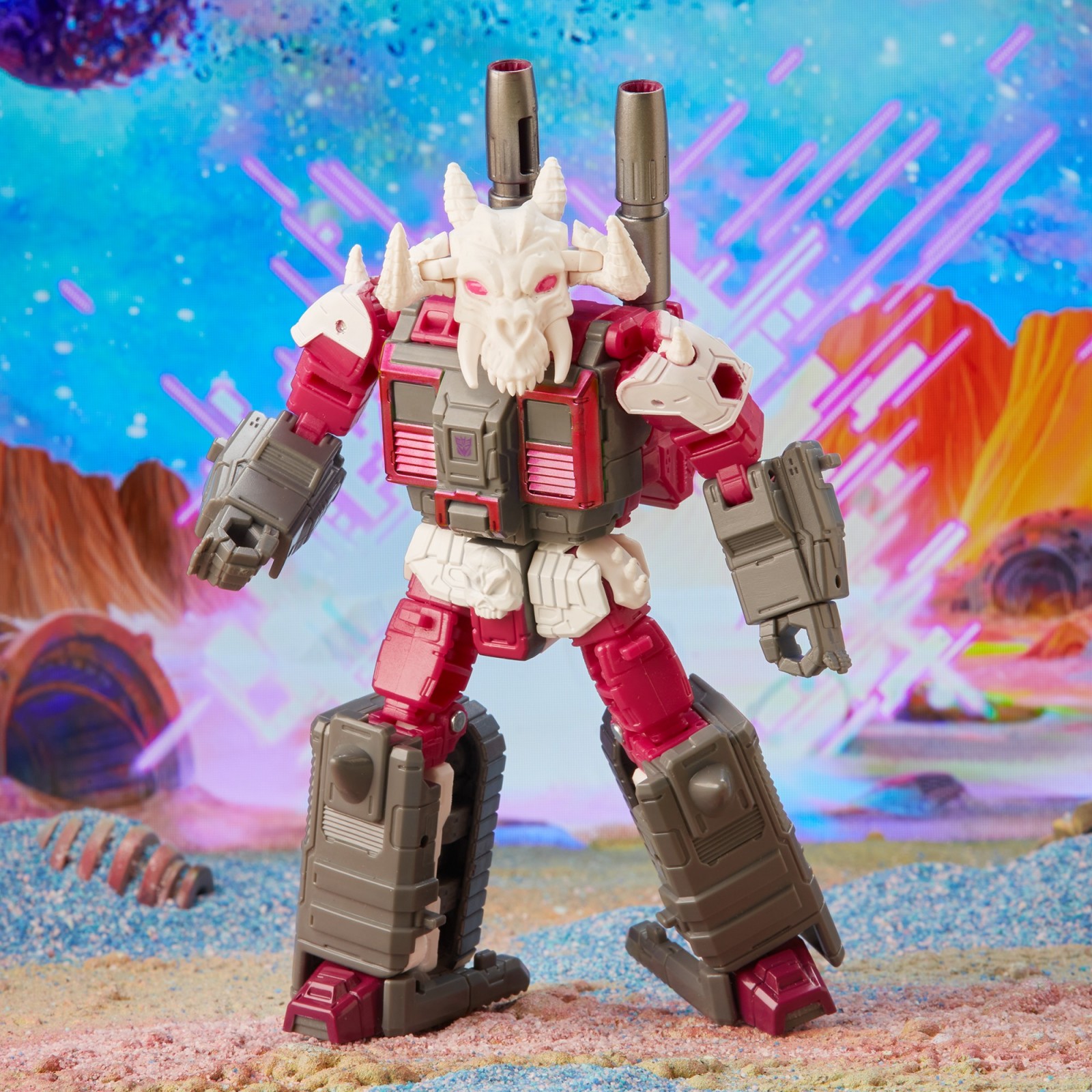 Transformers News: Clearer Images of SDCC Legacy Reveals and First Look at Skullgrin's Alt Mode Transformers News: Clearer Images of SDCC Legacy Reveals and First Look at Skullgrin's Alt Mode