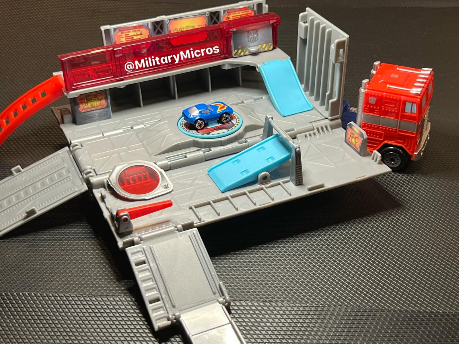 Transformers News: New Images of Micro Machines Optimus Prime Playset Transformers News: New Images of Micro Machines Optimus Prime Playset