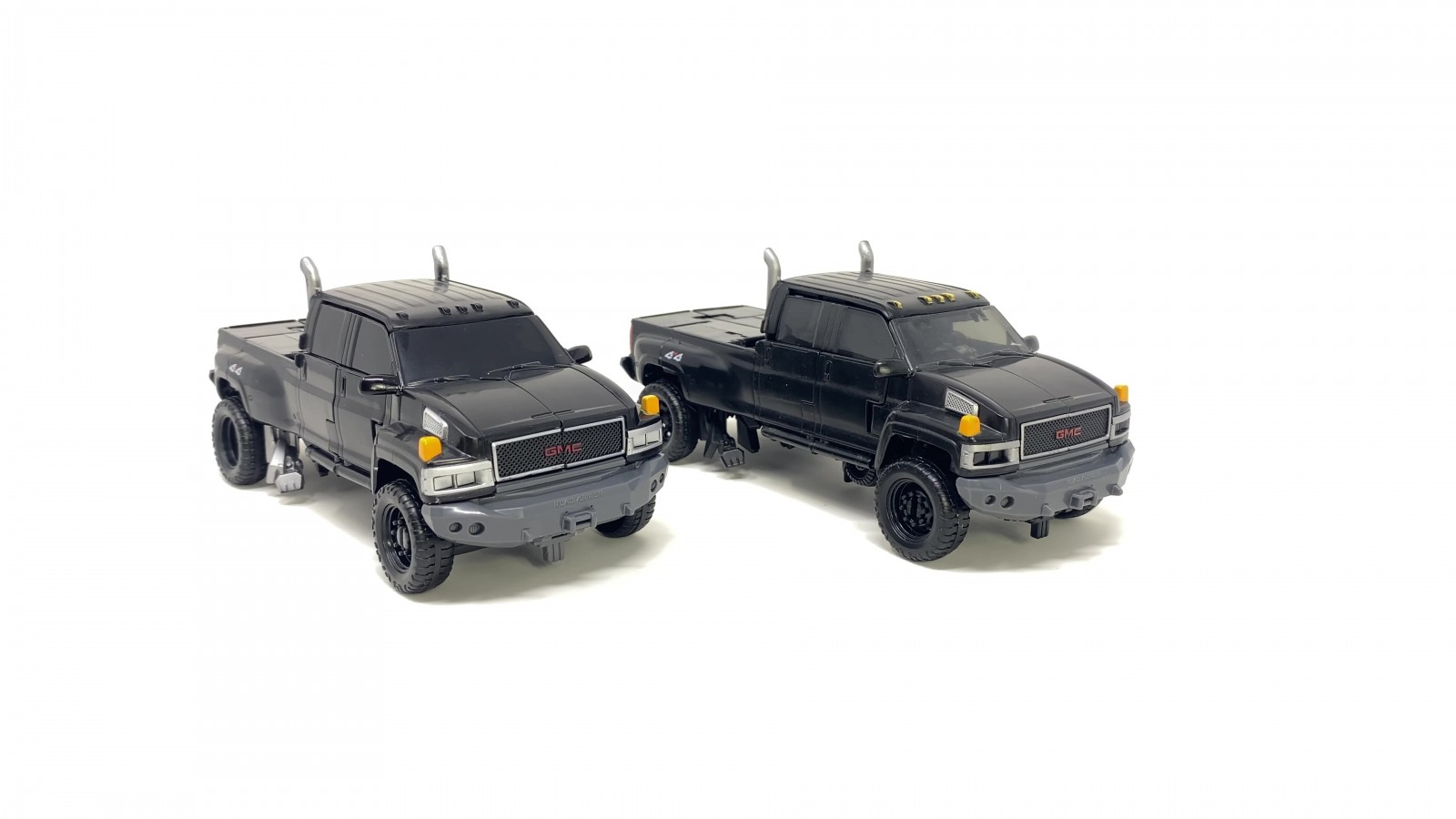 Transformers News: Comparison Images Between Upcoming Amazon Autobot 5 Pack and Previous Releases