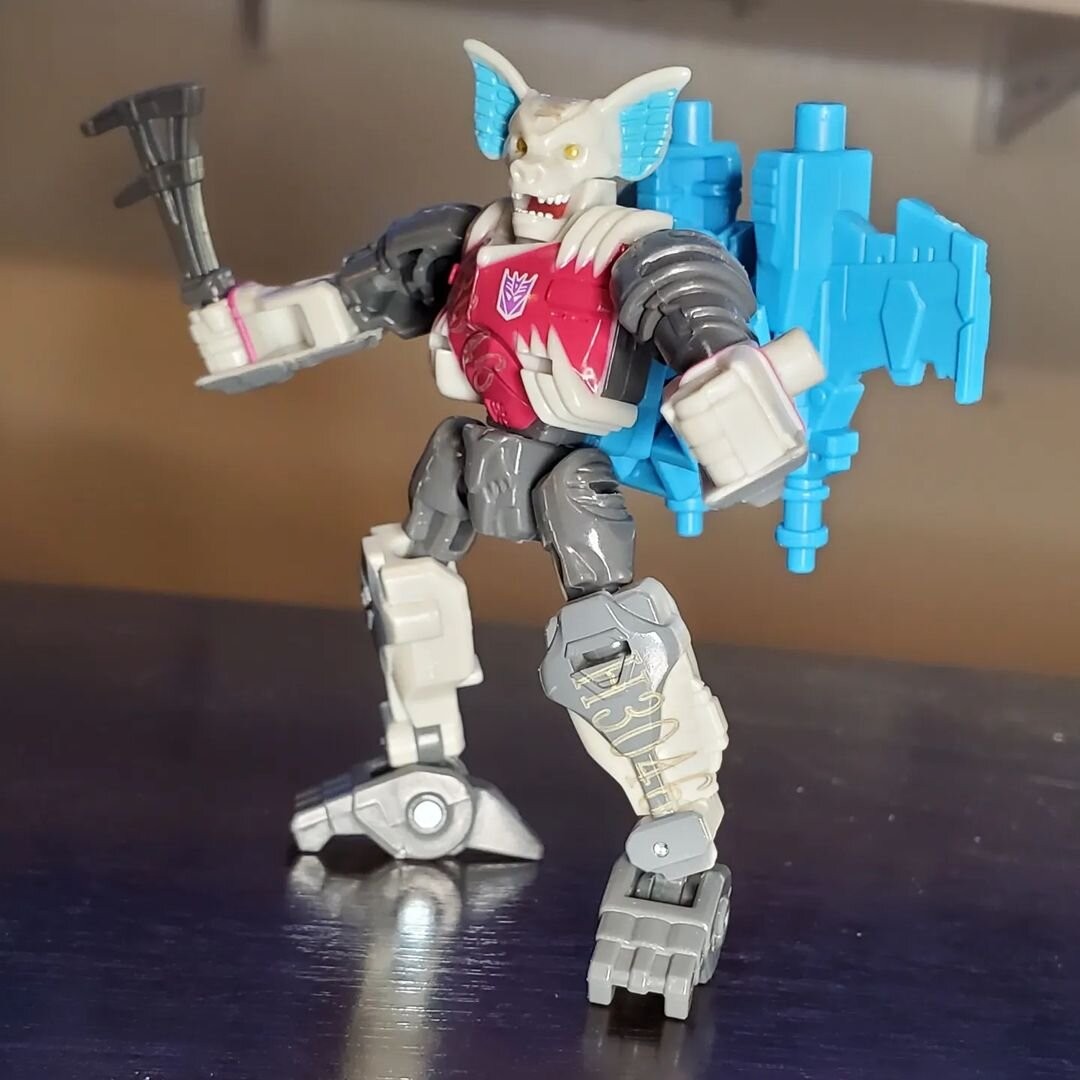 Transformers News: New In Hand Images of Latest Legacy Reveals + BTS Info on them like Explaining Megatron's Face Transformers News: New In Hand Images of Latest Legacy Reveals + BTS Info on them like Explaining Megatron's Face