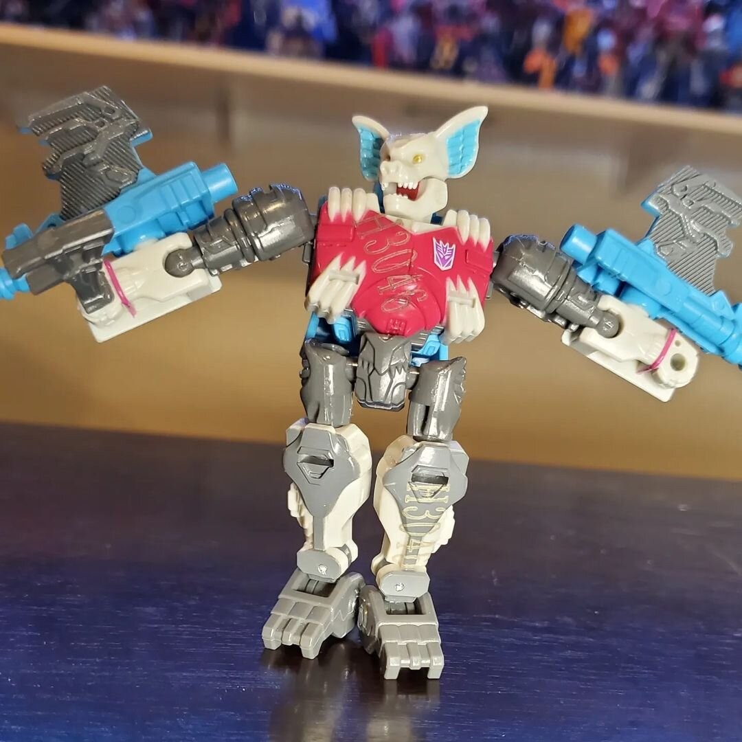 Transformers News: New In Hand Images of Latest Legacy Reveals + BTS Info on them like Explaining Megatron's Face Transformers News: New In Hand Images of Latest Legacy Reveals + BTS Info on them like Explaining Megatron's Face