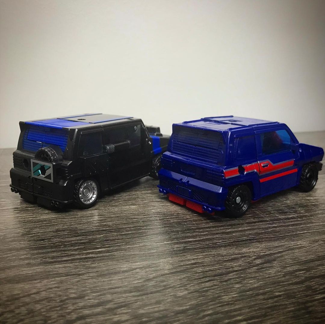 Transformers News: New In Hand Images of Latest Legacy Reveals + BTS Info on them like Explaining Megatron's Face Transformers News: New In Hand Images of Latest Legacy Reveals + BTS Info on them like Explaining Megatron's Face