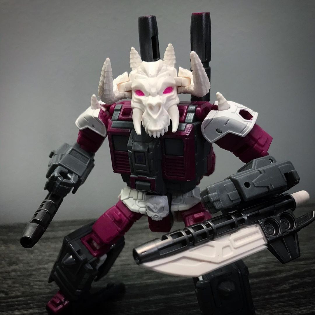Transformers News: New In Hand Images of Latest Legacy Reveals + BTS Info on them like Explaining Megatron's Face Transformers News: New In Hand Images of Latest Legacy Reveals + BTS Info on them like Explaining Megatron's Face