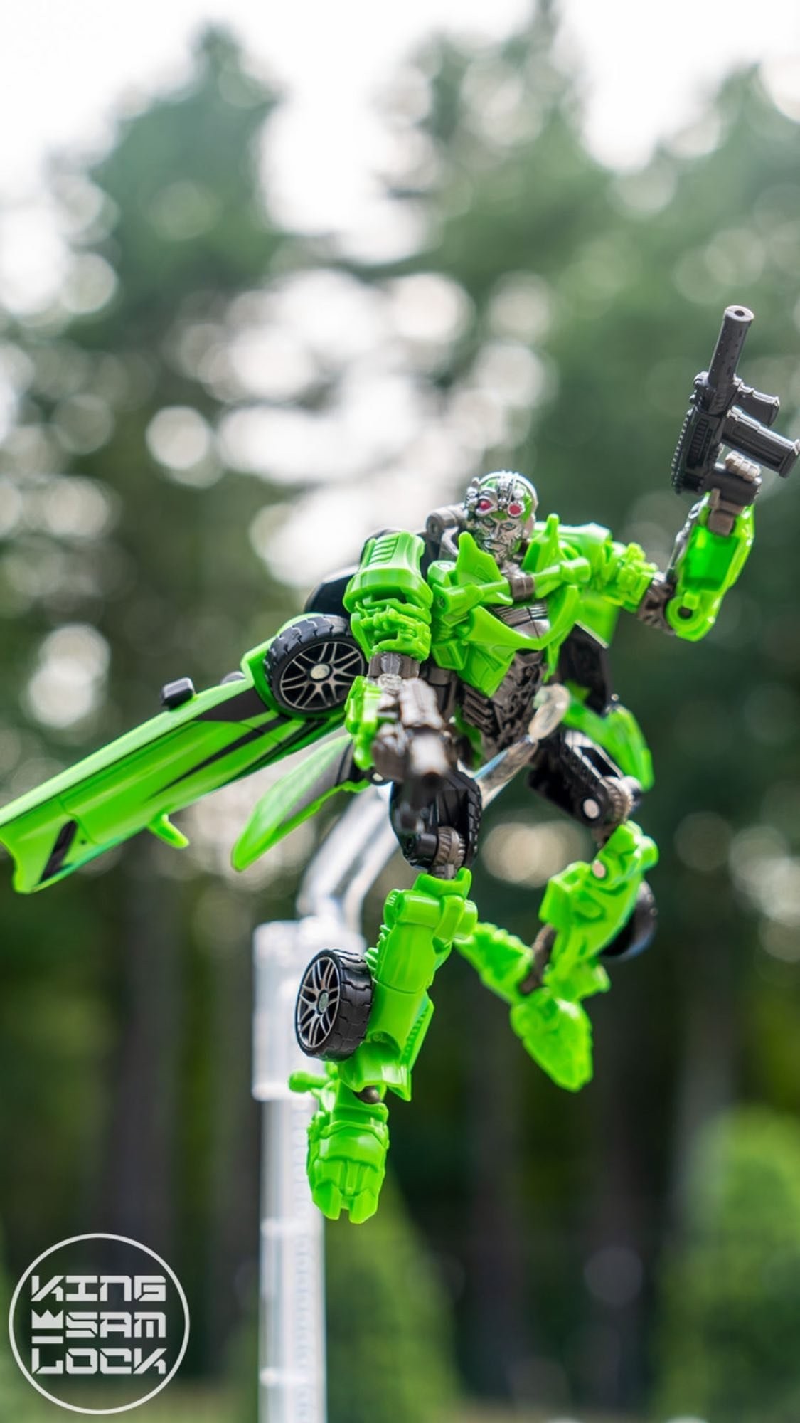 Transformers News: More Images of Studio Series Hot Rod and Crosshairs Showing Dynamic Poses Transformers News: More Images of Studio Series Hot Rod and Crosshairs Showing Dynamic Poses