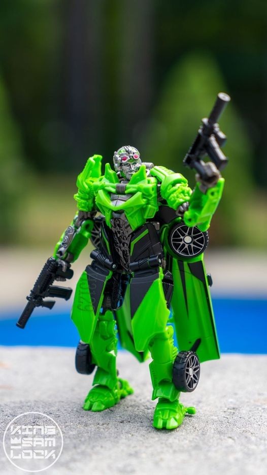 Transformers News: More Images of Studio Series Hot Rod and Crosshairs Showing Dynamic Poses Transformers News: More Images of Studio Series Hot Rod and Crosshairs Showing Dynamic Poses