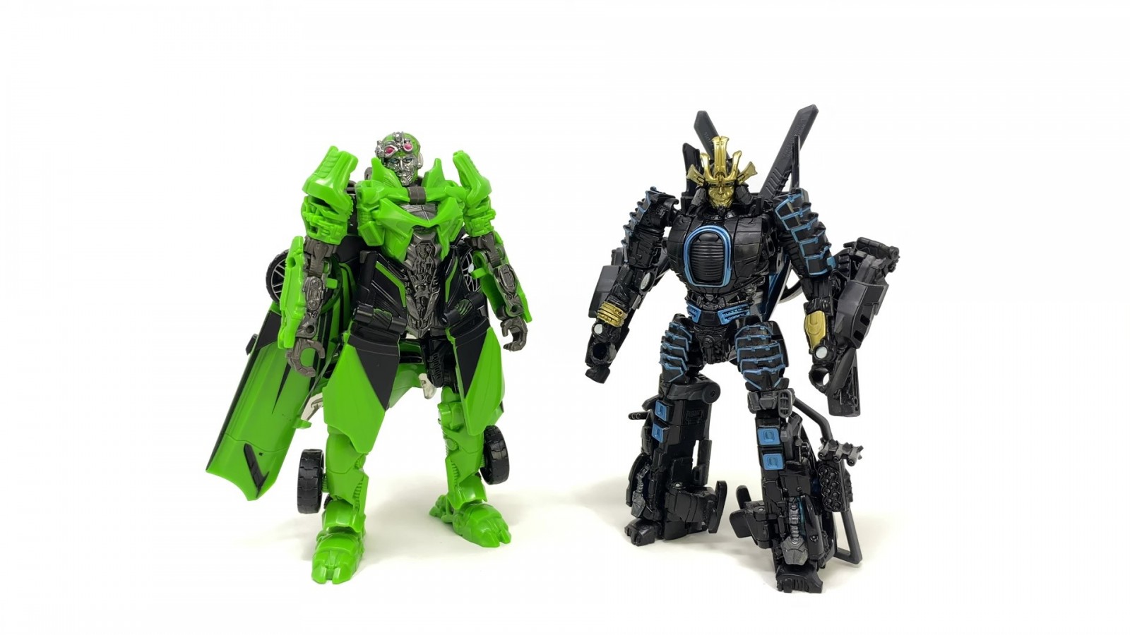 Transformers News: New In Hand Images of Studio Series Crosshairs with Comparisons Transformers News: New In Hand Images of Studio Series Crosshairs with Comparisons